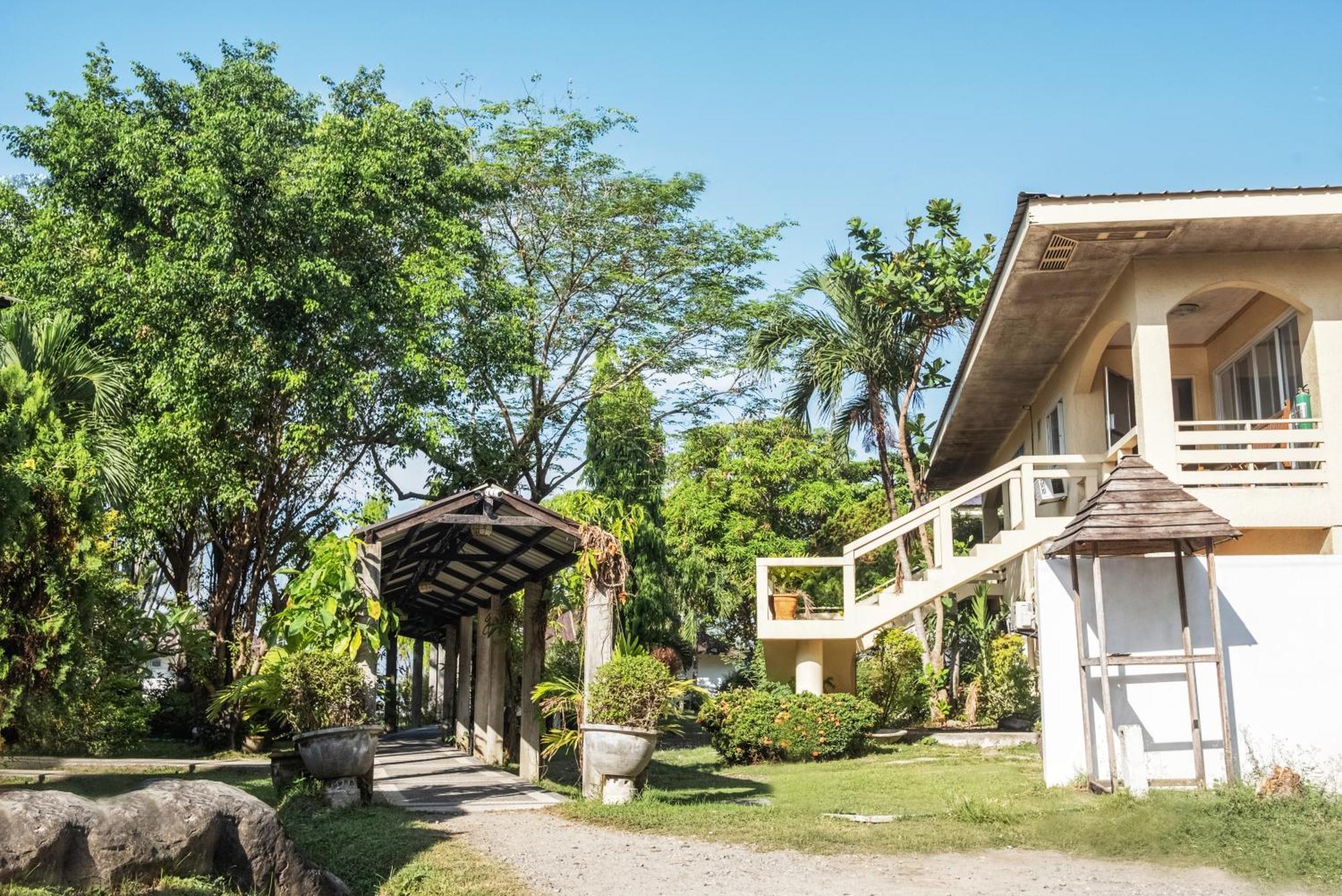 Go Resort Bauang Exterior photo